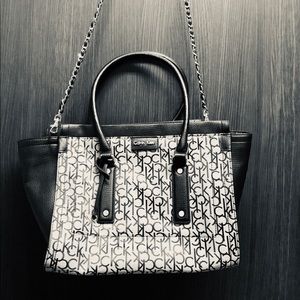 Nice Big Calvin Klein logo satchel monogram.